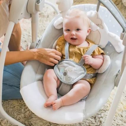 Ingenuity – Babyschaukel mit Melodie CUDDLE LAMB