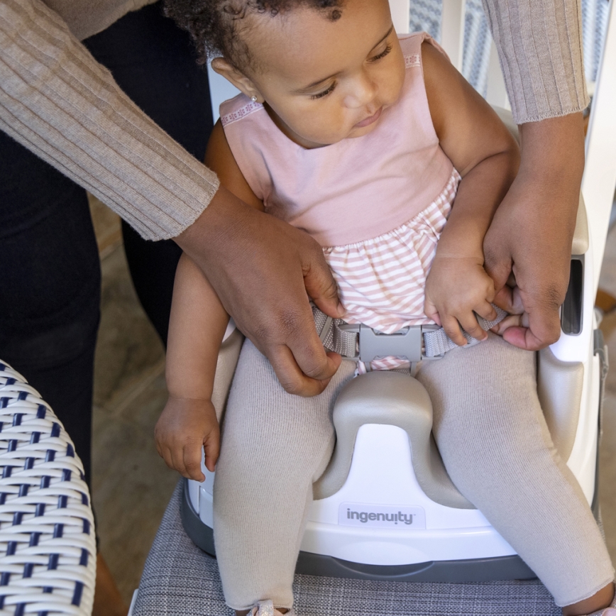 Ingenuity - Sitzerhöhung 2-in-1 BABY BASE beige