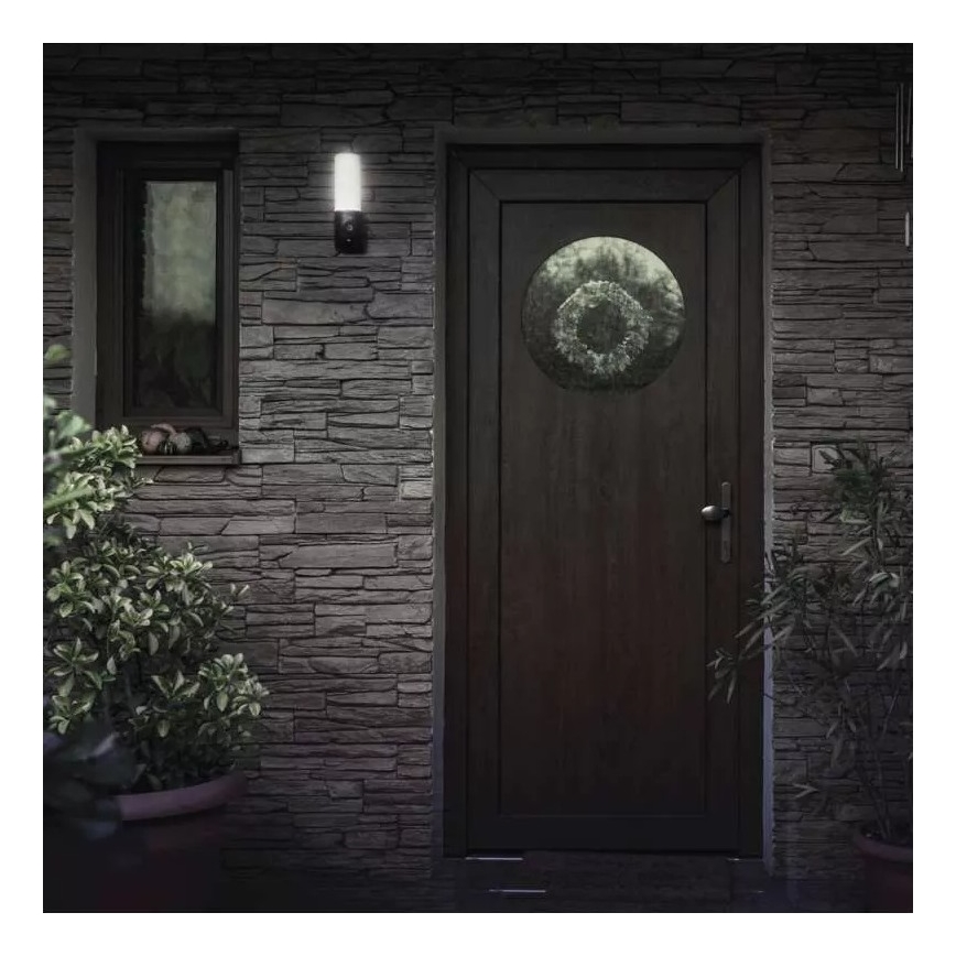 Intelligente LED-Kamera für den Außenbereich mit einer Leuchte GoSmart LED/12W/230V 3200K IP65 Wi-Fi Tuya schwarz