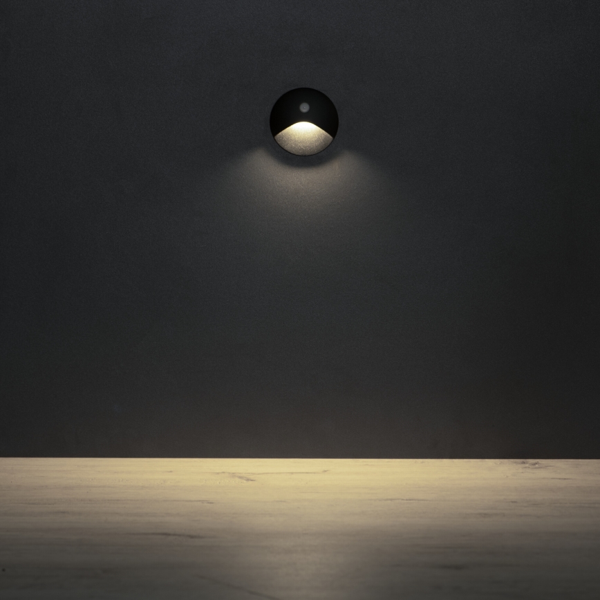 LED Treppenleuchte mit Bewegungs- und Dämmerungssensor EXIN LED/2,5W/230V 4000K IP65 schwarz rund