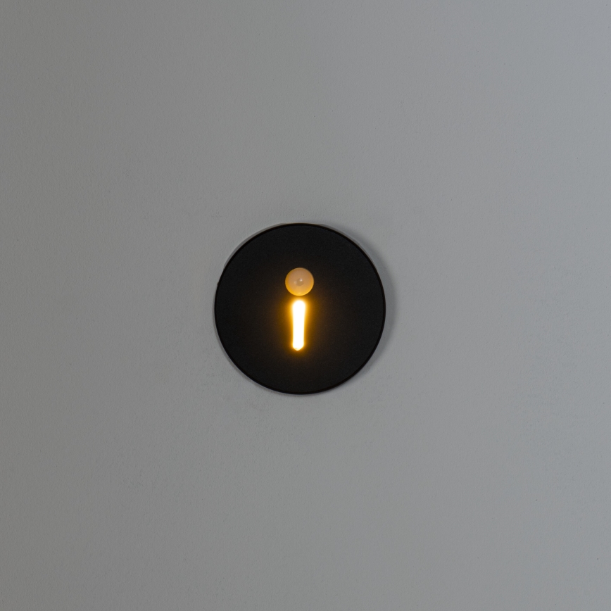 LED-Treppenleuchte mit Bewegungs- und Dämmerungssensor MAGNIK LED/1,7W/230V 2700/3300/3900/4600/5700K schwarz rund