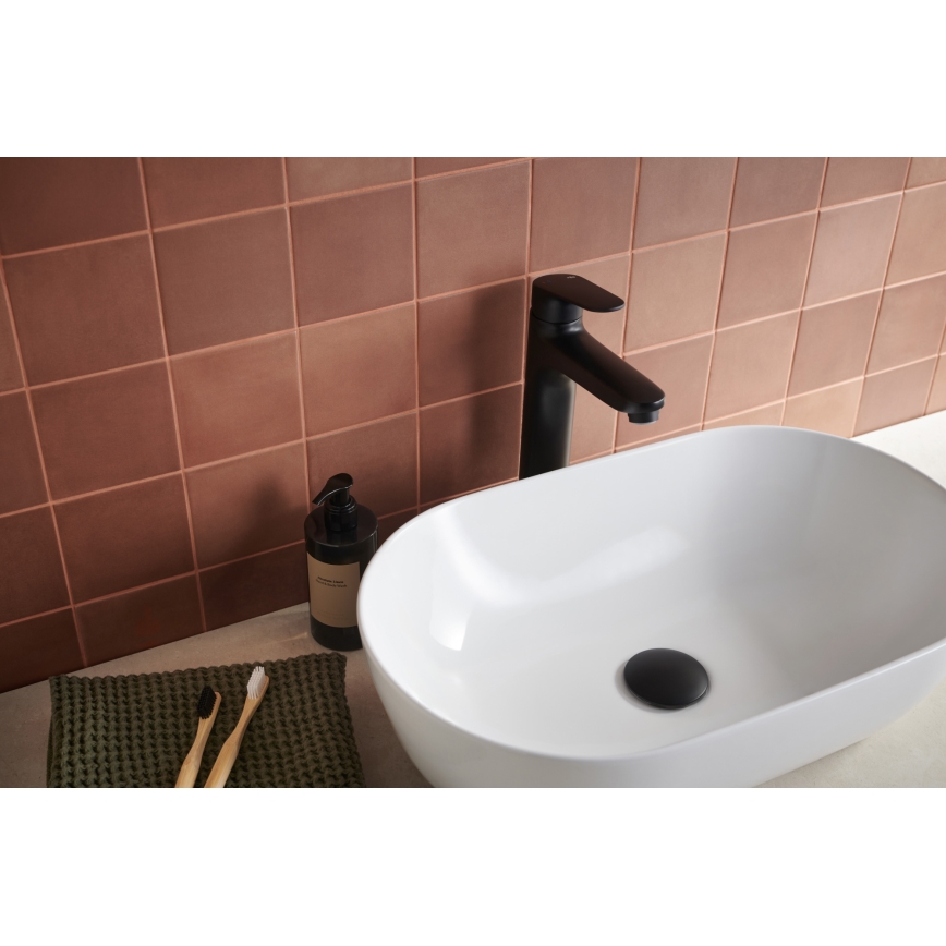 KFA Armatura 5552-712-81 - Waschbeckenarmatur + Ablauf mit Überlauf OTAVA 30,2 cm matt schwarz
