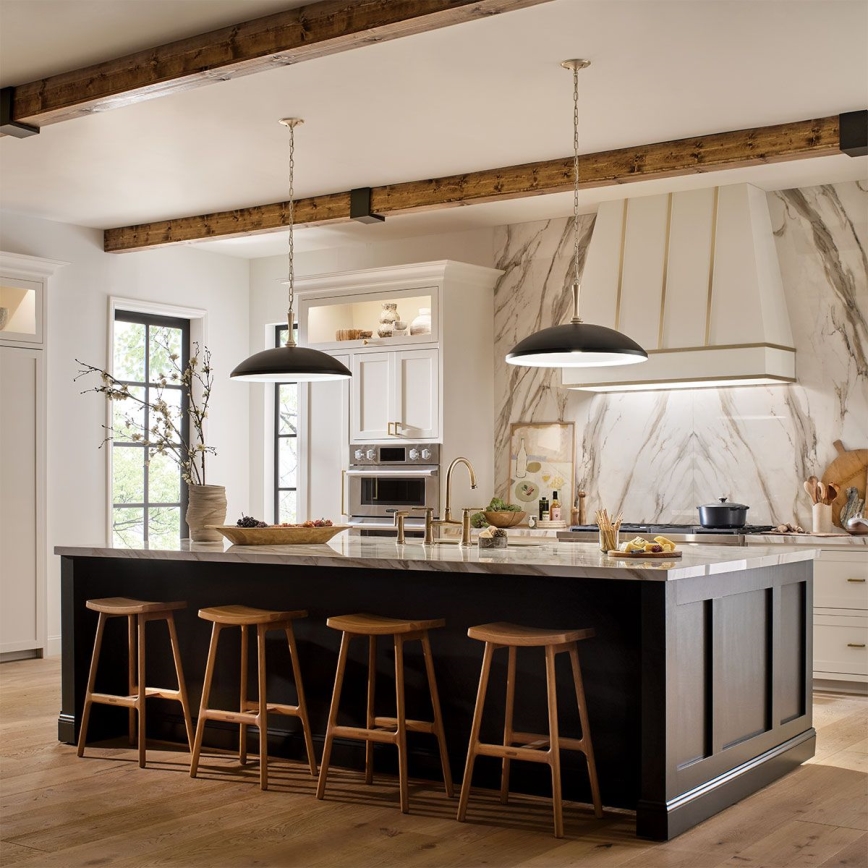 Kichler - Hängeleuchte an Kette DELAROSA 1xE27/60W/230V schwarz/Messing