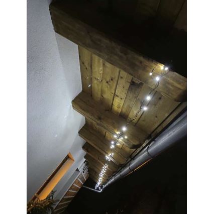 LED-Außenlichterkette 40 LEDs/9 m IP44 kaltweiß
