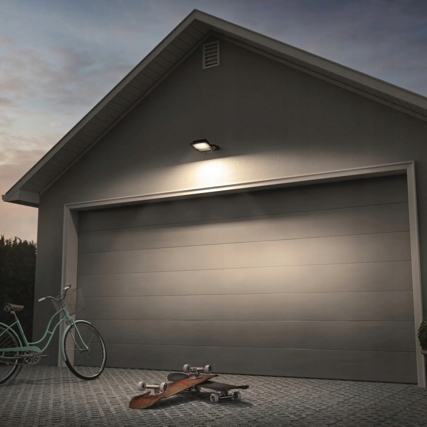 LED Außenstrahler mit Bewegungs- und Dämmerungssensor LED/50W/230V 4500K IP65 schwarz