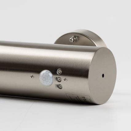 LED-Außenwandleuchte mit Bewegungsmelder 1xGU10/5W/230V IP44 mattchrom