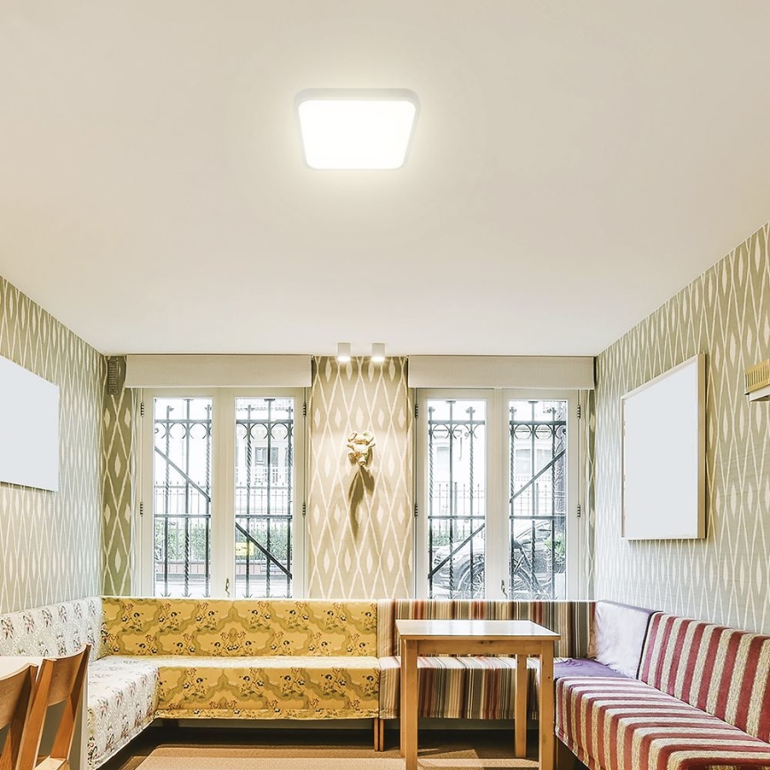 LED Badezimmer-Deckenleuchte SAMSUNG CHIP LED/48W/230V IP44 3000K 42x42 cm Weiß