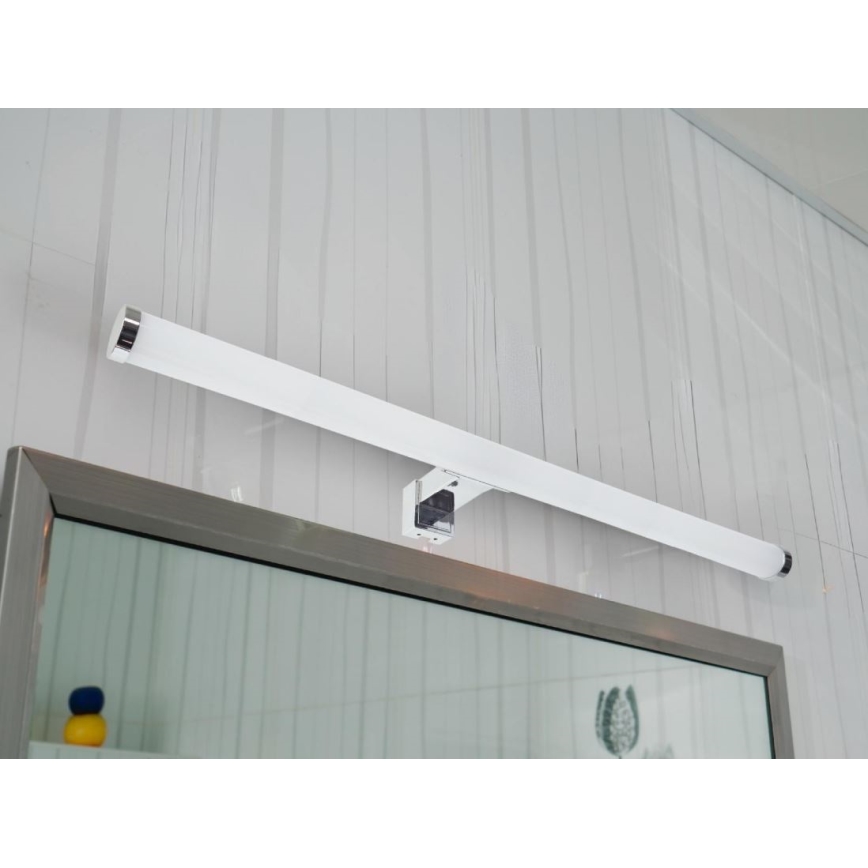 LED-Badezimmer-Spiegelleuchte LED/12W/230V 59,5 cm IP44 glänzender Chrom