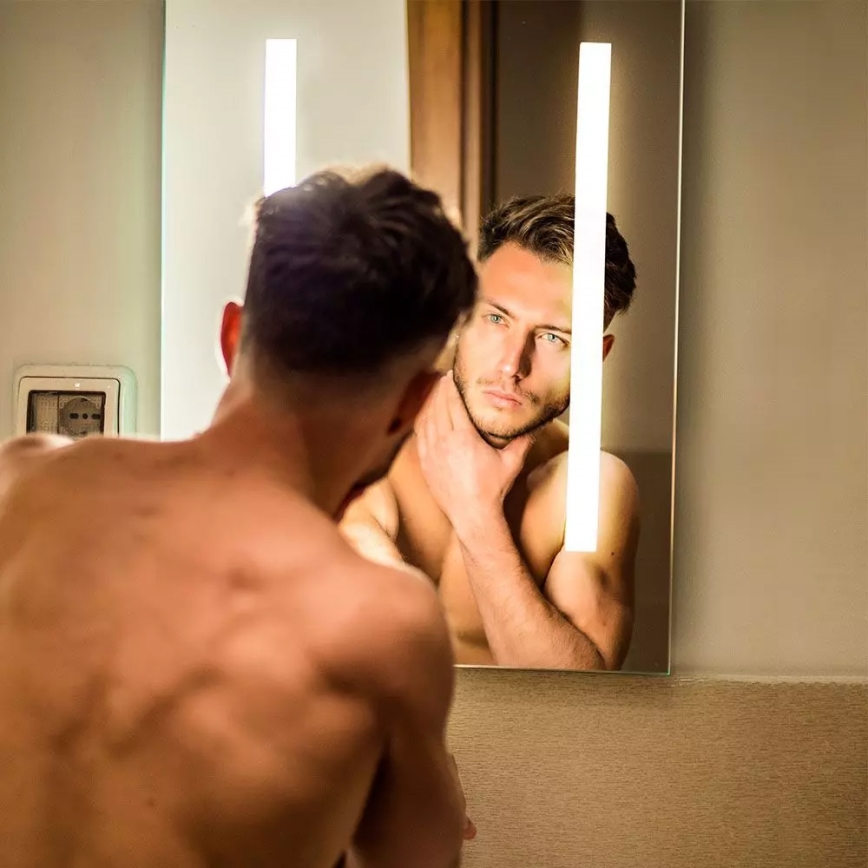 LED Badezimmer beheizter Spiegel mit Hintergrundbeleuchtung LED/17W/230V IP44