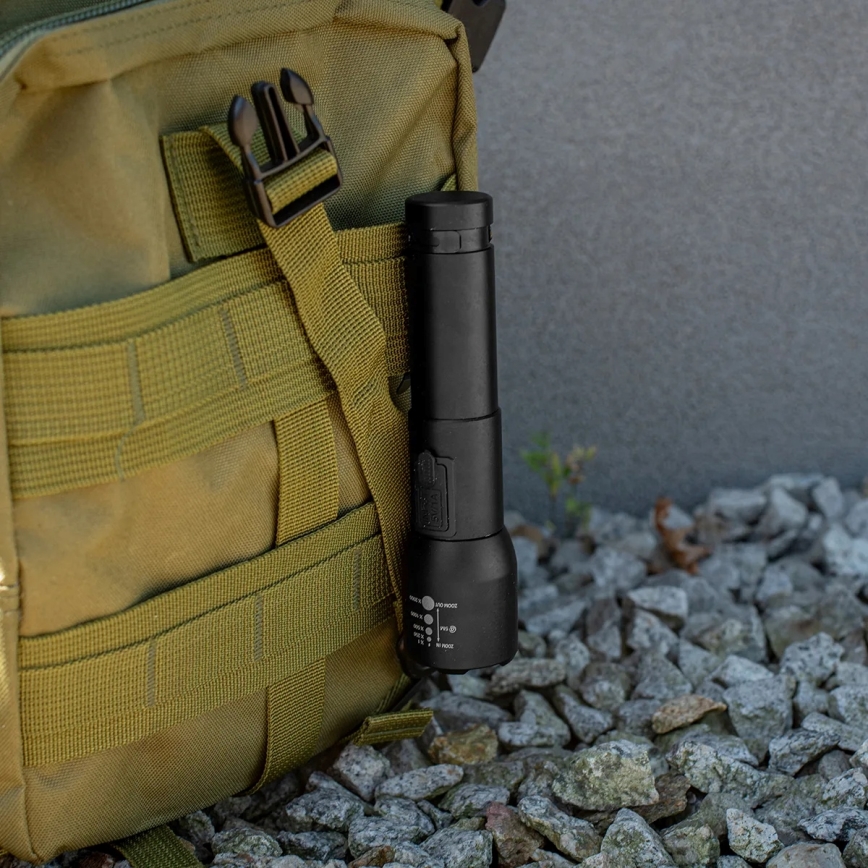 LED Dimmbarer wiederaufladbarer Taschenlampenstrahler LED/20W/5V IPX4 800 lm 2000 mAh