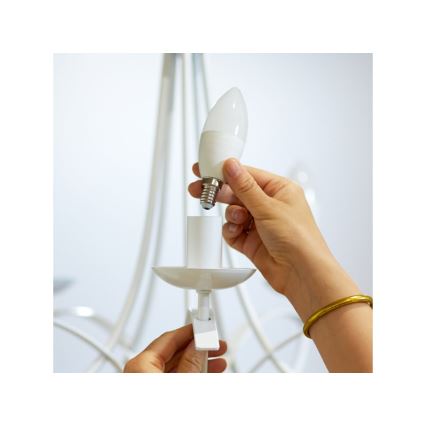 LED dimmbare Glühbirne C37 E14/4,9W/230V 2700-6500K CRI 90 Wi-Fi - WiZ