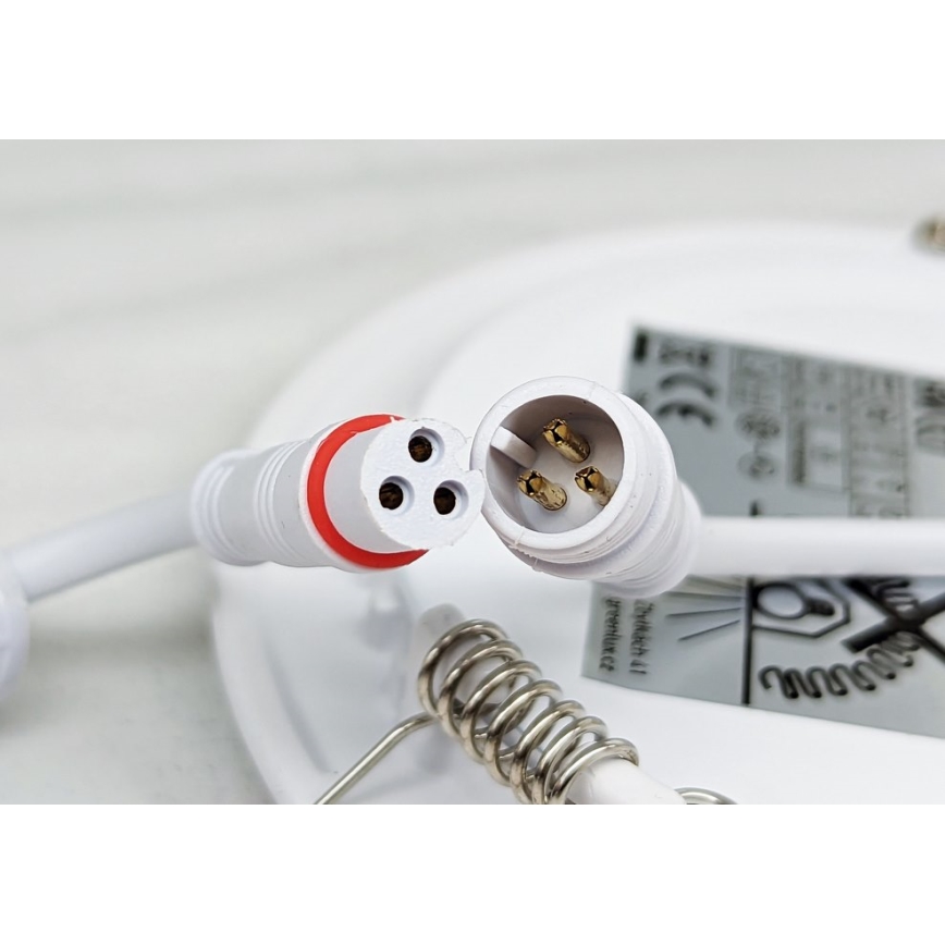 LED-Einbauleuchte VEGA LED/6W/230V 2900/3900/5800K d 12,5 cm weiß