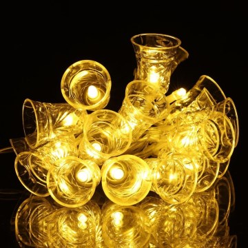 LED-Lichterkette mit 20 LEDs, batteriebetrieben (3× AA), warmweiß, 2,2 m, Glöckchen