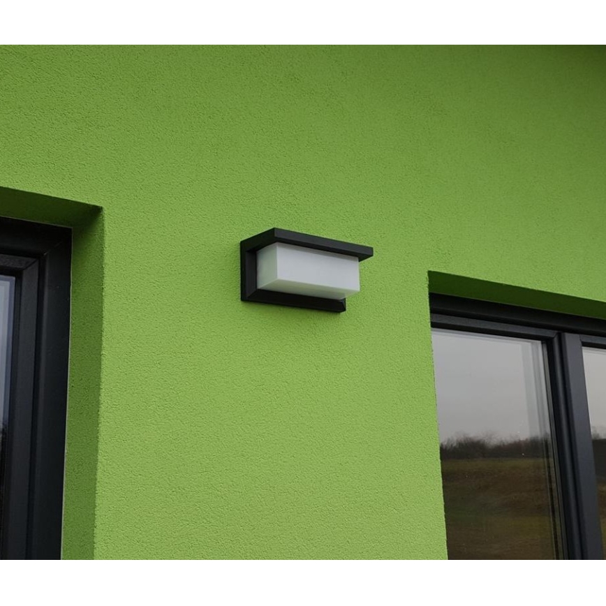 LED-Outdoor-Wandleuchte mit Sensor LED/12W/230V IP54 schwarz