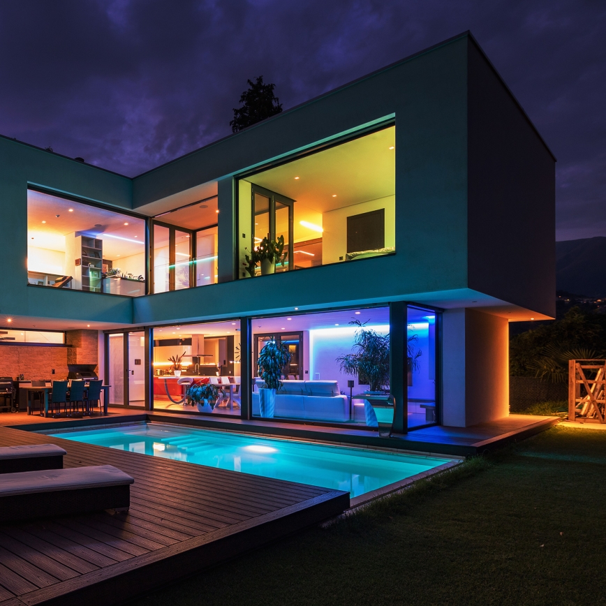 LED RGBW dimmbare Badezimmerleiste LED/7.5W/12V IP65 3m Wi-Fi Tuya