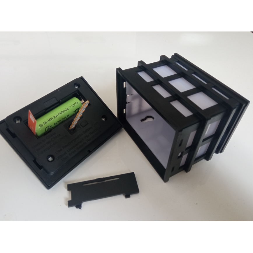 LED-Solar-Wandleuchte mit Dämmerungssensor LED/2V 70 mAh IP44
