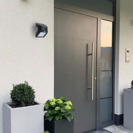 LED-Solar-Wandleuchte mit Sensor LED/3W/3,7V 3000/4000K 1200 mAh IP54 schwarz