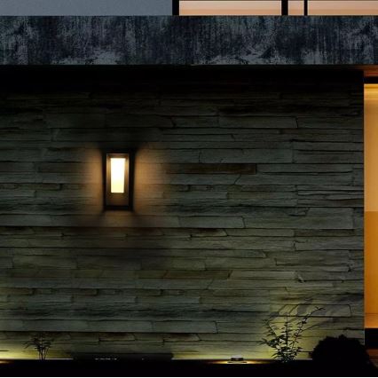 LED Solar-Wandleuchte mit Sensor SAMSUNG CHIP LED/2W/3,7V IP65 2600 mAh