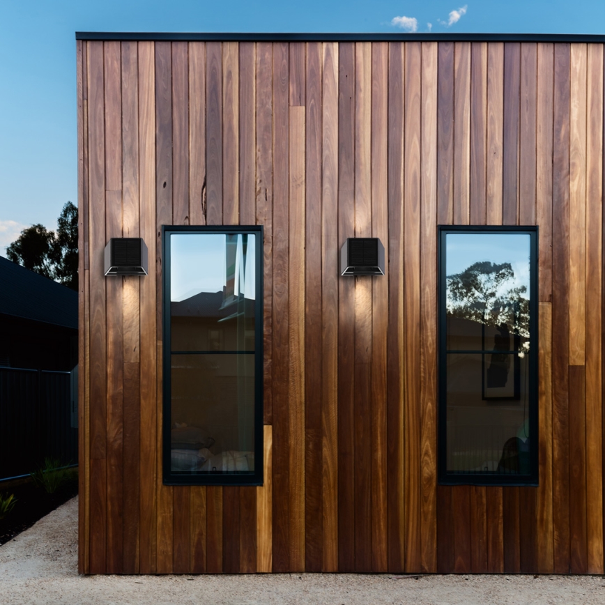 LED Solar-Wandleuchte WINGS LED/2W/1200 mAh 3,7V 3000K IP54 Schwarz