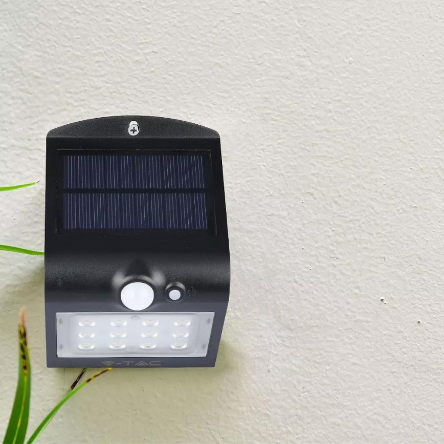 LED-Solarwandleuchte mit Sensor LED/1.5W/3,7V IP65 1200 mAh