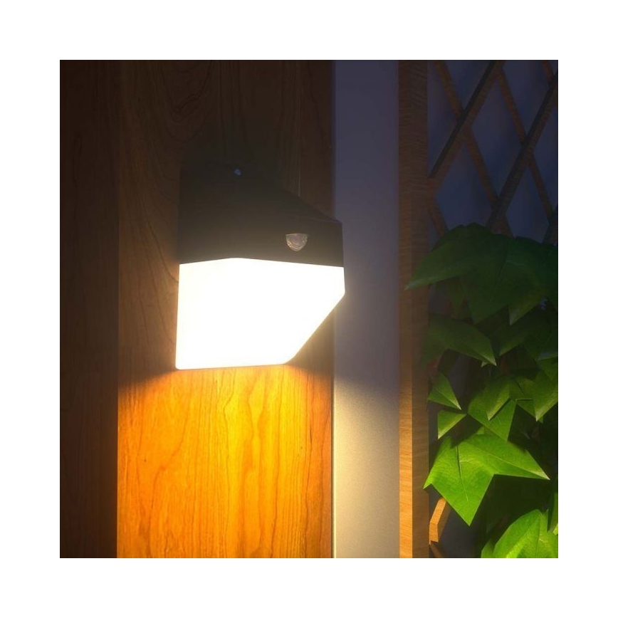 LED-Solarwandleuchte mit Sensor LED/2W/3,7V 4000K IP65