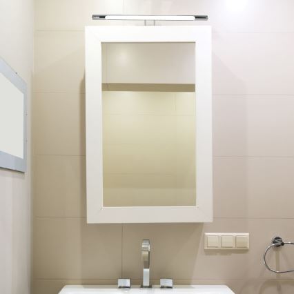 LED-Spiegelbeleuchtung LED/9W/230V 3000K 50cm glänzendes Chrom