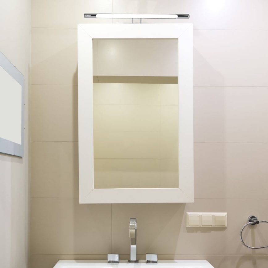 LED-Spiegelbeleuchtung LED/9W/230V 3000K 50cm glänzendes Chrom