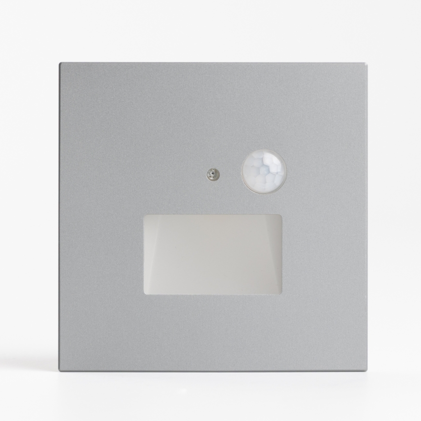 LED Treppenleuchte mit Bewegungs- und Dämmerungssensor LED/1,5W/230V 3000/4000/6000K silber