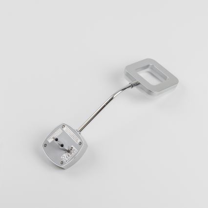 LED Wandleuchte für die Steckdose LED/3,2W/230V Mattchrom