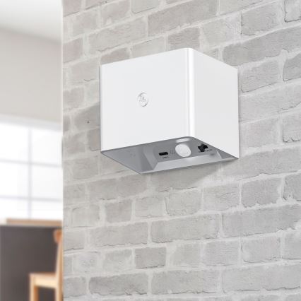 Dimmbare LED-Touch-Wandleuchte mit Sensor MIRI LED/2,5W/3,7V 3000/4000/6400K 4000 mAh weiß