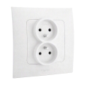 Legrand - NILOE Doppelsteckdose mit Rahmen für den Wohnbereich 250V weiß