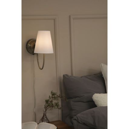 Markslöjd 108908 - Wandleuchte AMAR 1xE14/40W/230V weiß/messing