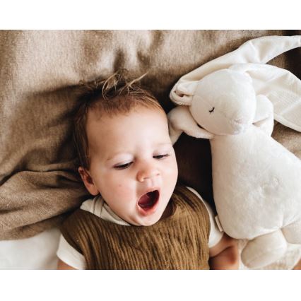 Moonie - Kuscheltier mit Melodie und Licht Hase 2.0 organic Sand