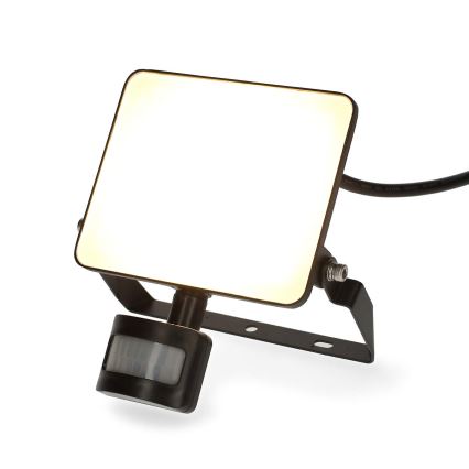 Dimmbarer LED-Strahler mit Bewegungsmelder für Steckdose SmartLife LED/20W/230V 3000-6500K IP44 Wi-Fi