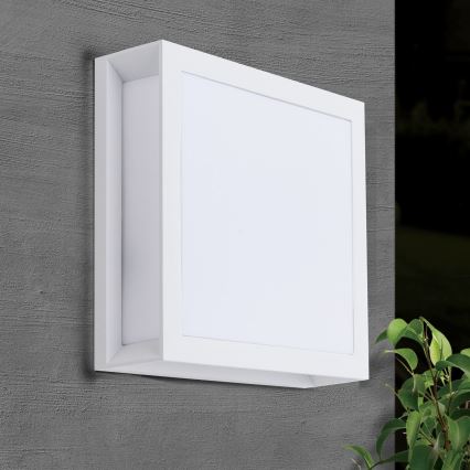 Außenleuchte HENRY 2xE27/15W/230V 26x26 cm IP44 weiß