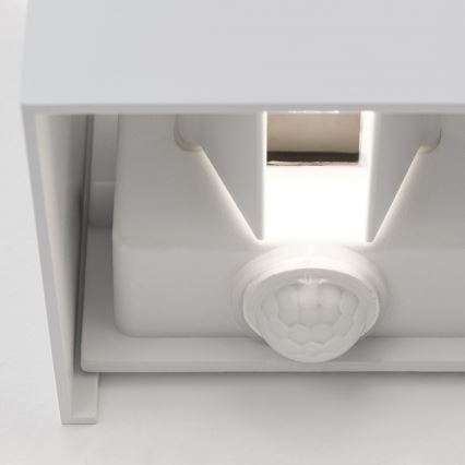 LED Außenwandleuchte mit Bewegungs- und Dämmerungssensor CUBE-S LED/13W/230V IP54 Weiß