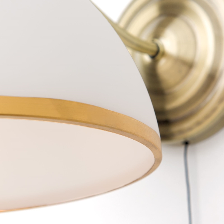 Wandleuchte OLD LAMP 1xE27/40W/230V weiß/Messing