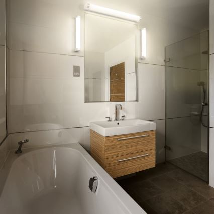 Osram - Dimmbare LED-Spiegelleuchte ORBIS TUBE LED/9W/230V 40 cm IP44 weiß