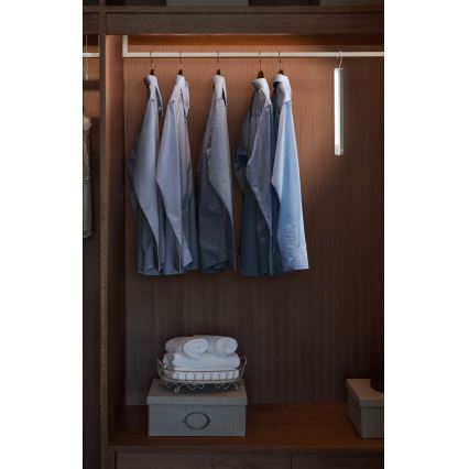 Osram - LED-Hänge-Orientierungsleuchte mit Bewegungssensor MOBILE LED/2,35W/5V 1000 mAh weiß