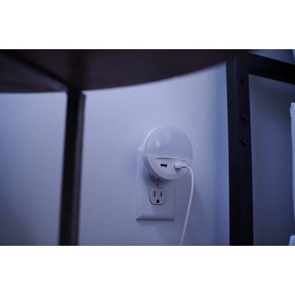 Osram - LED-Nachtlicht für die Steckdose mit Sensor LUNETTA 2xUSB LED/13W/230V