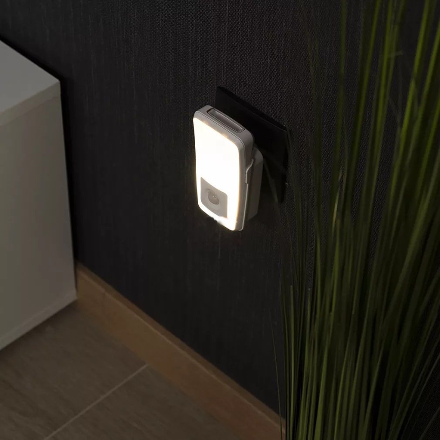 Osram - LED-Orientierungsleuchte für Steckdose mit Sensor LUNETTA LED/2W/230V