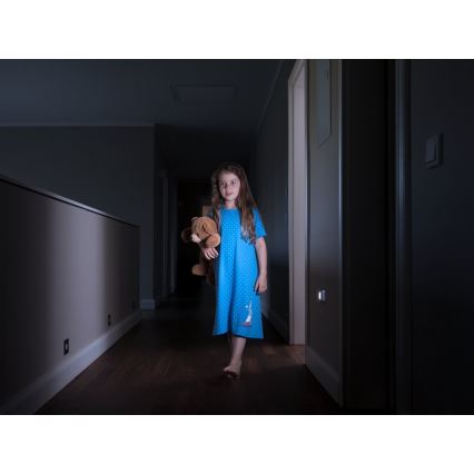 Osram - LED-Orientierungslicht mit Sensor NIGHTLUX LED/0,3W/3xAAA IP54