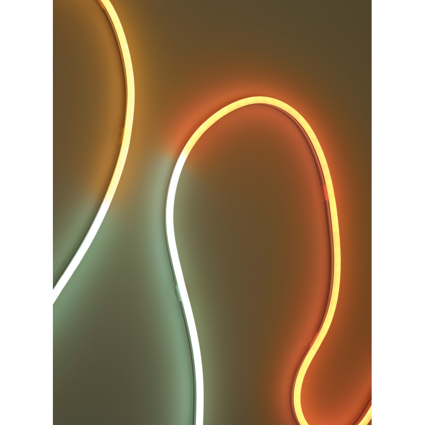 Osram - SMART+ MAGIC LED-RGB, dimmbarer Außen-LED-Streifen 3 m, 15 W, 230 V, IP44, Wi‑Fi+ mit Fernbedienung