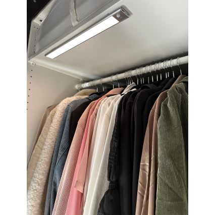 Osram - LINEAR LED-Unterbauleuchte mit Bewegungs- und Dämmerungssensor, 4 W, 3,7 V, 1500 mAh, 3000/4000/6500 K, 60 cm, grau