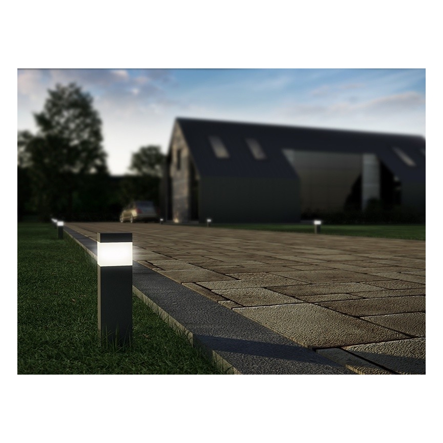 Outdoor-Sensorleuchte mit Steckdose GARD 1xE14/60W/230V IP44