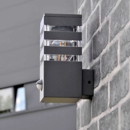 Outdoor-Wandleuchte mit Sensor TEKSAS 1xE27/12W/230V IP44 anthrazit