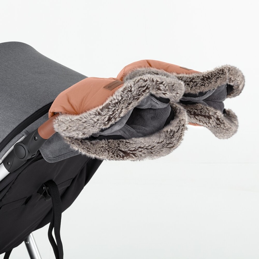 PETITE&MARS - SET Kinderfußsack 4in1 COMFY + Handwärmer für den Kinderwagen FURRY Pastellpfirsich