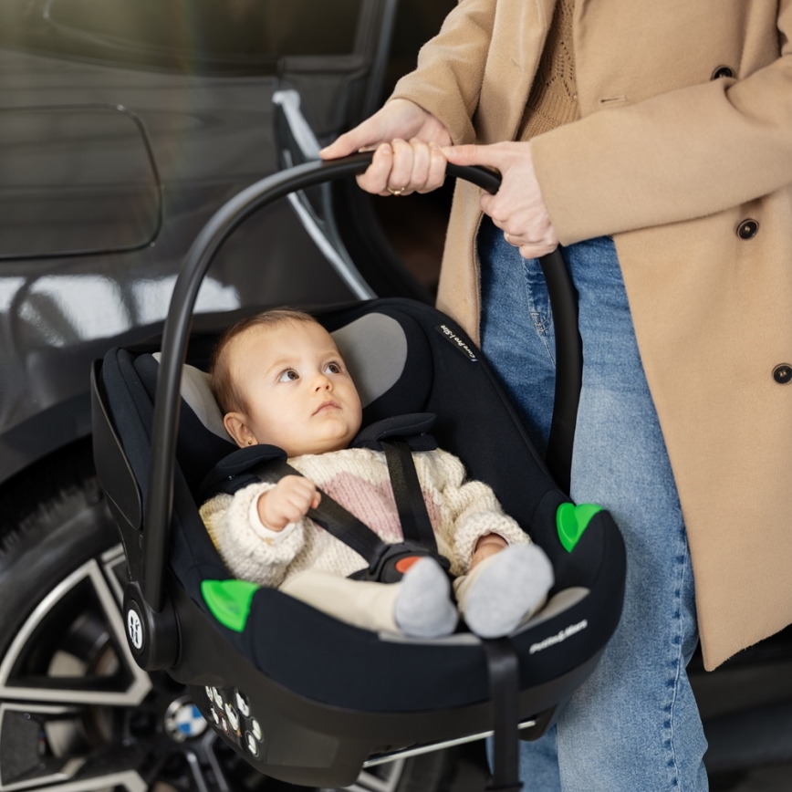 PETITE&MARS - Kindersitz CORE PRO i-Size 40-87 cm (0-13 kg)