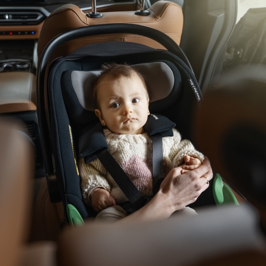 PETITE&MARS - Kindersitz CORE PRO i-Size 40-87 cm (0-13 kg)