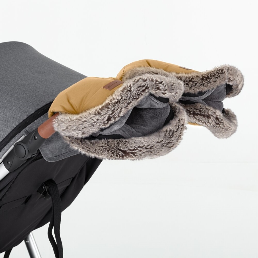 PETITE&MARS - SET Baby-Fußsack 4in1 COMFY + Kinderwagen-Handschuhe FURRY Elegant Caramel